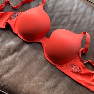PINK Victoria’s Secret Bra, 34DD
